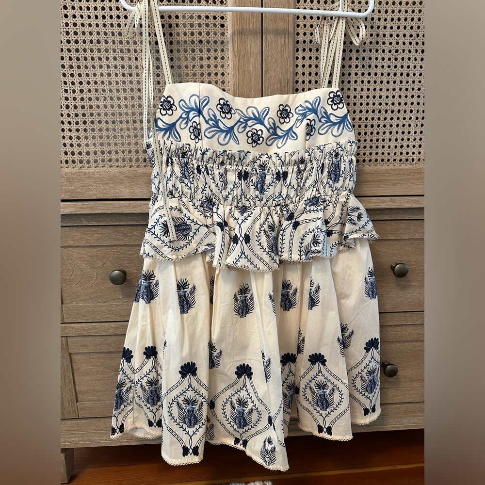 Agua by Agua Bendita Jarron Salvador
Mini Dress